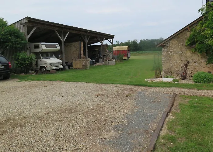 Les Bardinieres For Zoo Fleche Bed and Breakfast 4*