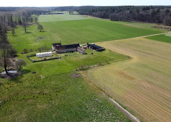 Les Bardinieres For Zoo Fleche Bed and Breakfast Savigné-sous-le-Lude